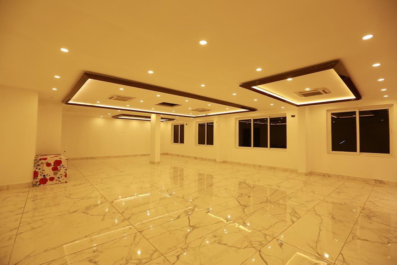 Elite Inn Chennai Exteriör bild